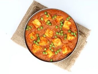 matar paneer