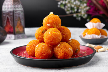 Motichur ke laddu | Motichur laddu - Foodoosh